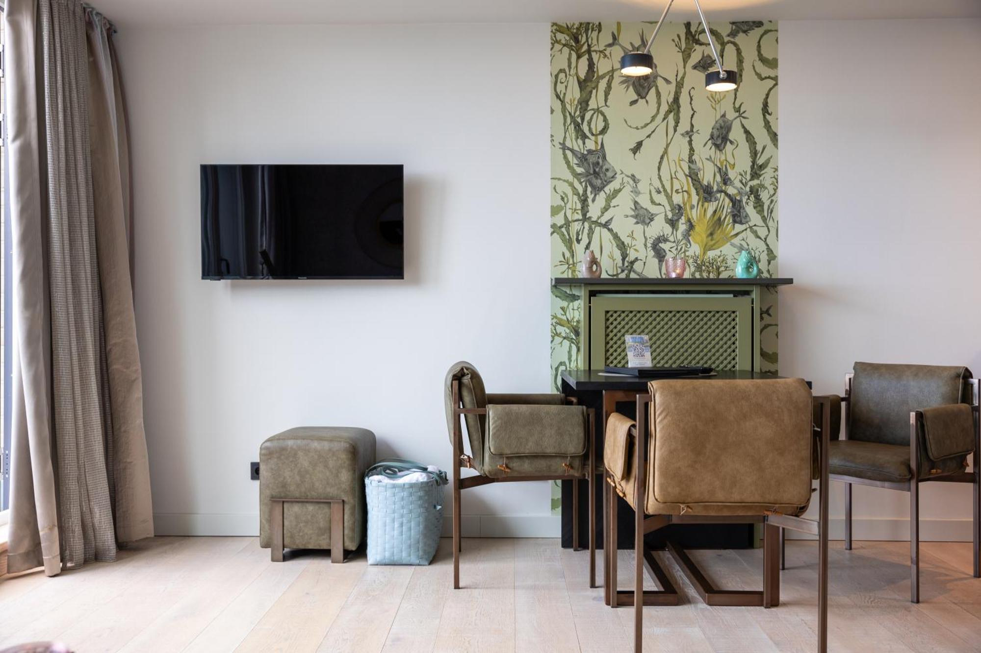 Hotel Am Koenigshafen 4*