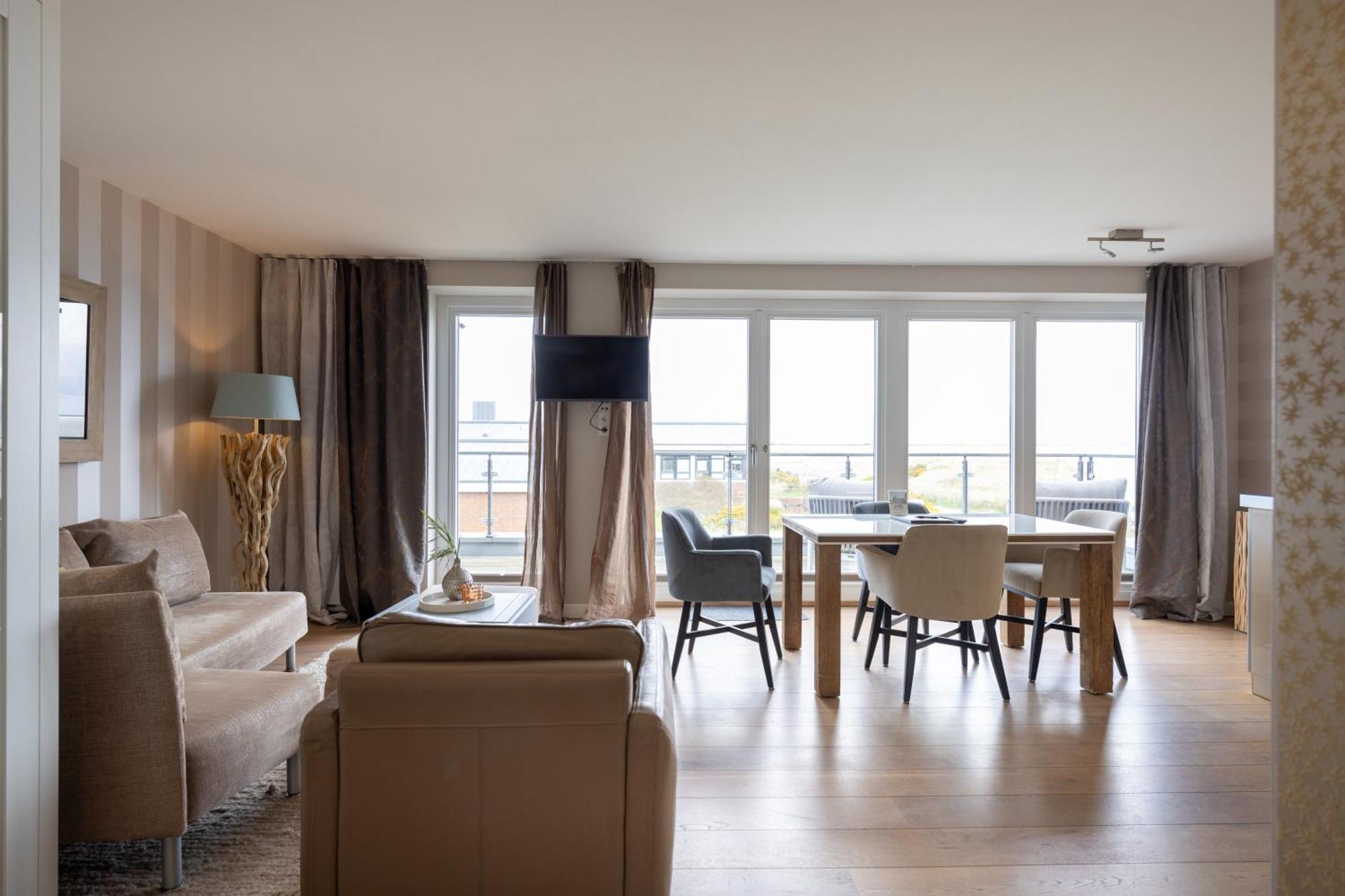 Hotel Am Koenigshafen 4*